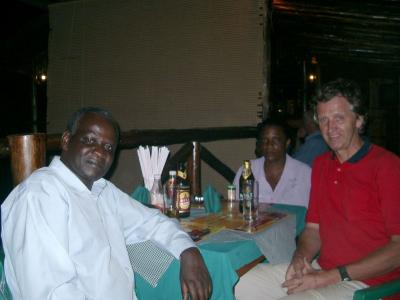 Dinner am Lake Bunyonyi