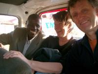 Fahrt im Matatu nach Mukono